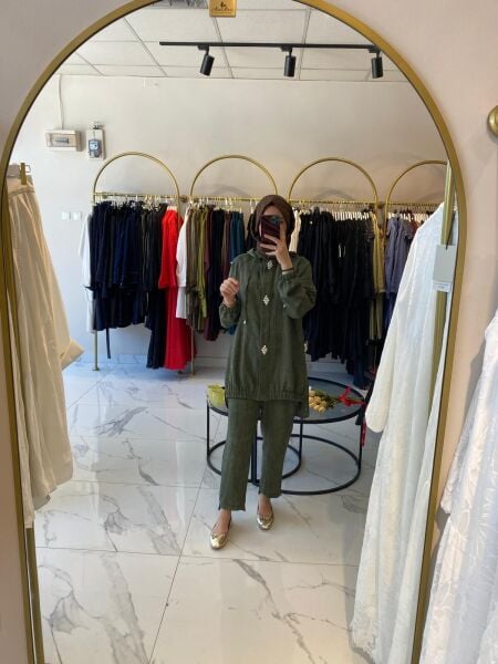 Taş Detaylı Keten Takım