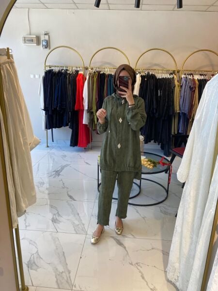 Taş Detaylı Keten Takım