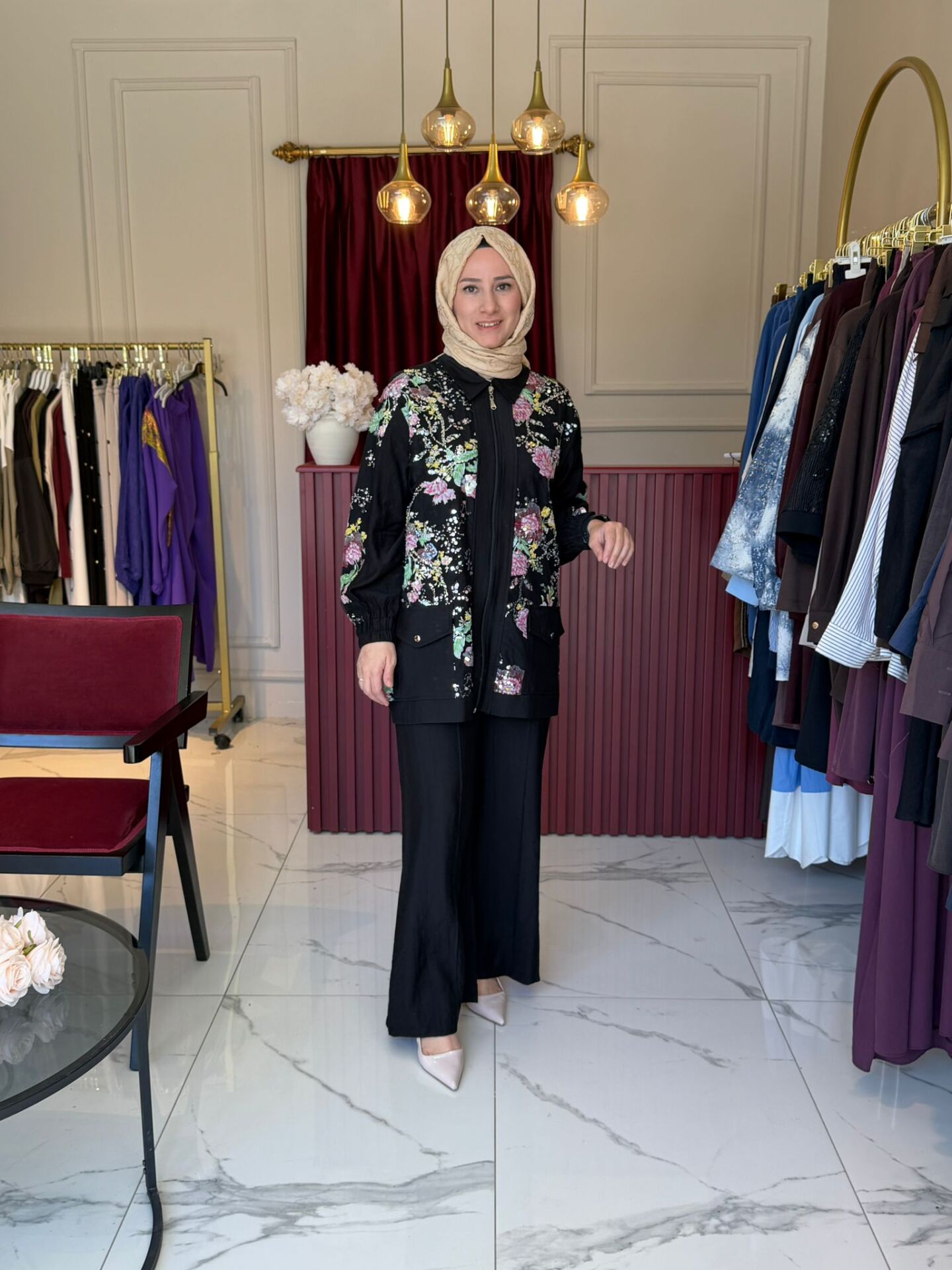 Elisa Çiçek İşlemeli Takım
