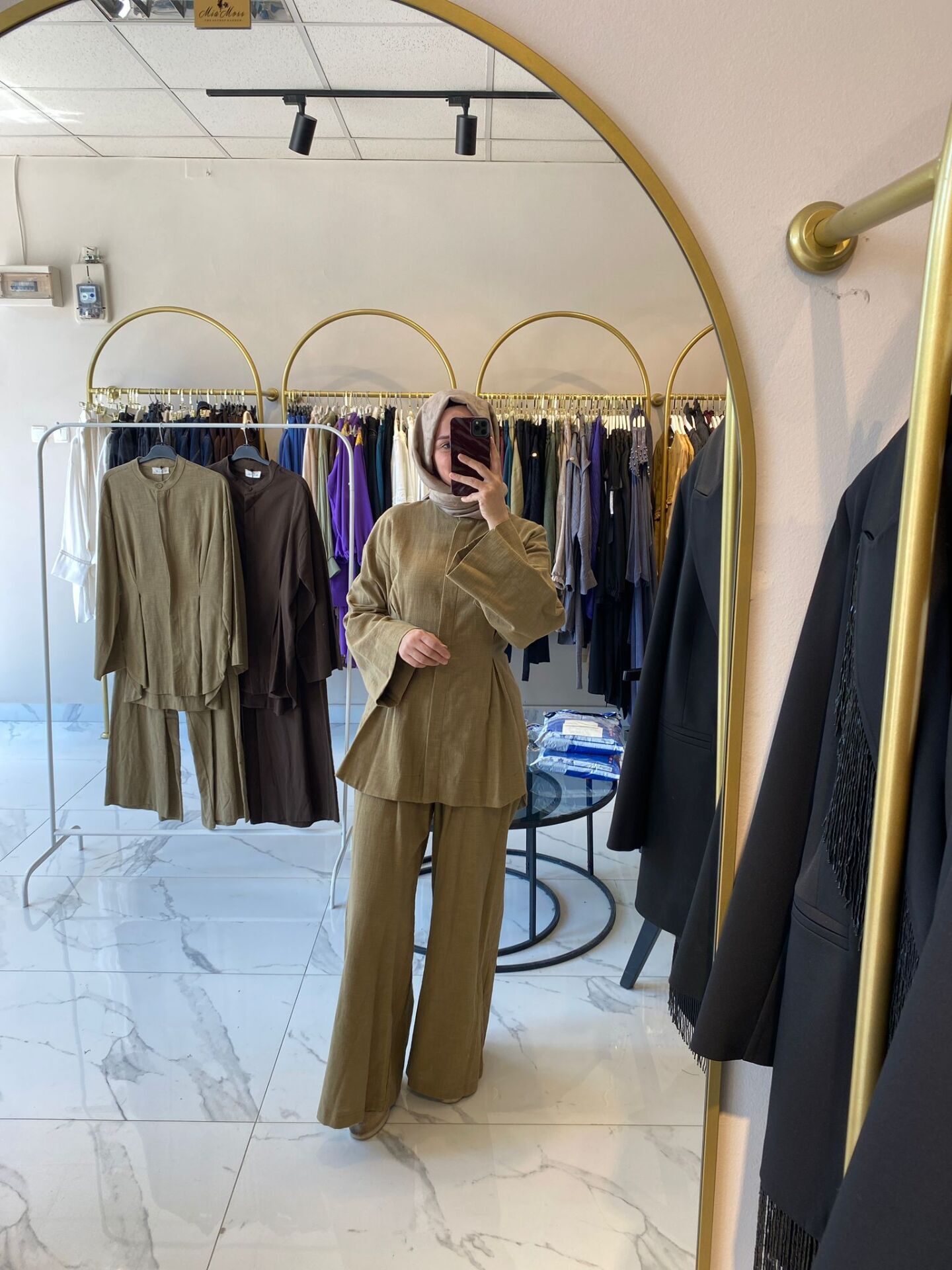 Beli pens detaylı Keten takım