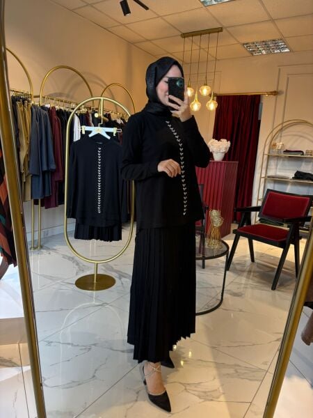 Taş Detaylı Merserize Etekli Takım