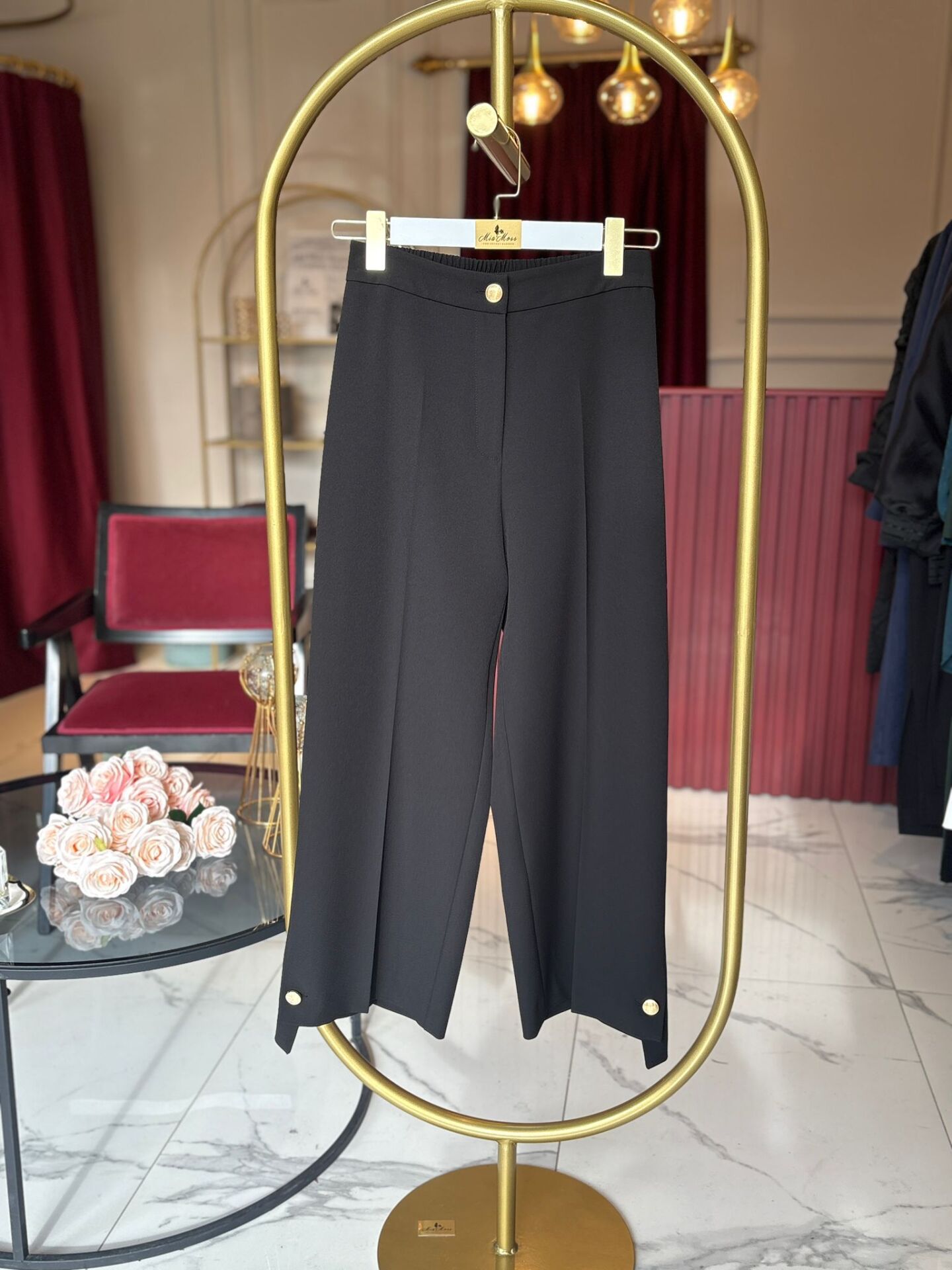 Yusuf Özdemir Asimetrik Paça Detaylı Pantolon ( SİYAH )