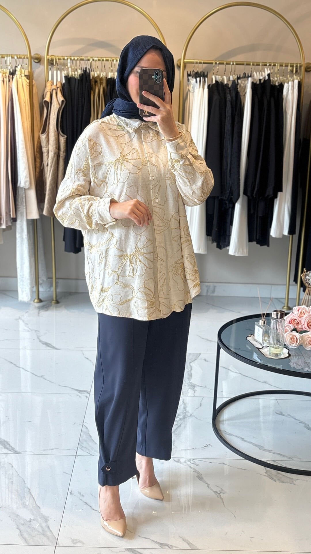 Gold İşlemeli Keten Gömlek